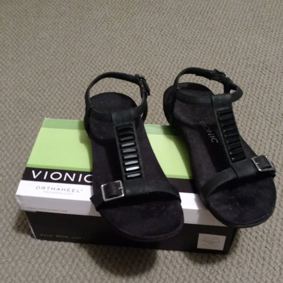 Vionic Shoes - Vionic Orthotic Embellished T-Strap Black Sandals  Size 9M